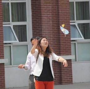 2013��ȫ�������Ƽ���ͳУ����Ա��ѵ���ڳе¾���