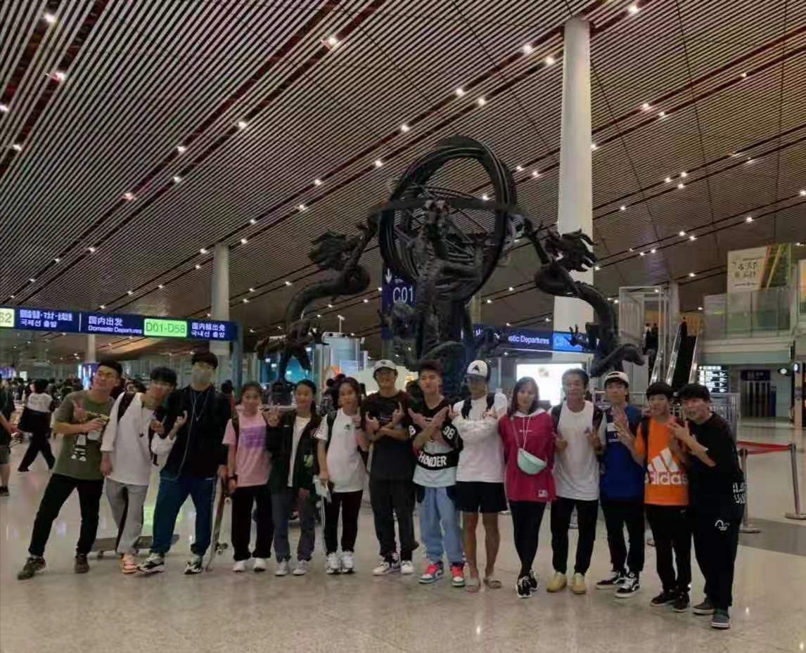 ��ʡ���廬ѩ����̨�������ϰ����ɶӸ����������г�����ѵ