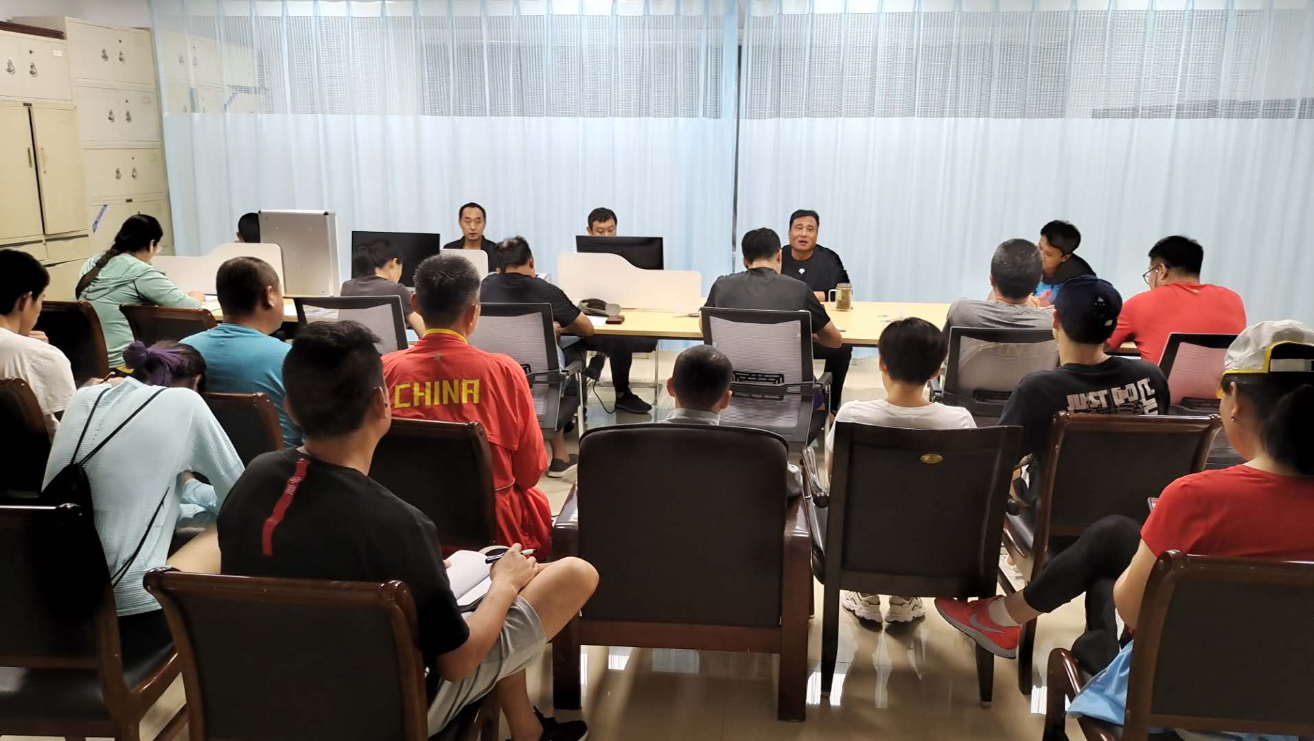 �ﾶ���ľ۹�ʶ�ص��ߣ��������������˷ܼ����̡���֯��ϵ