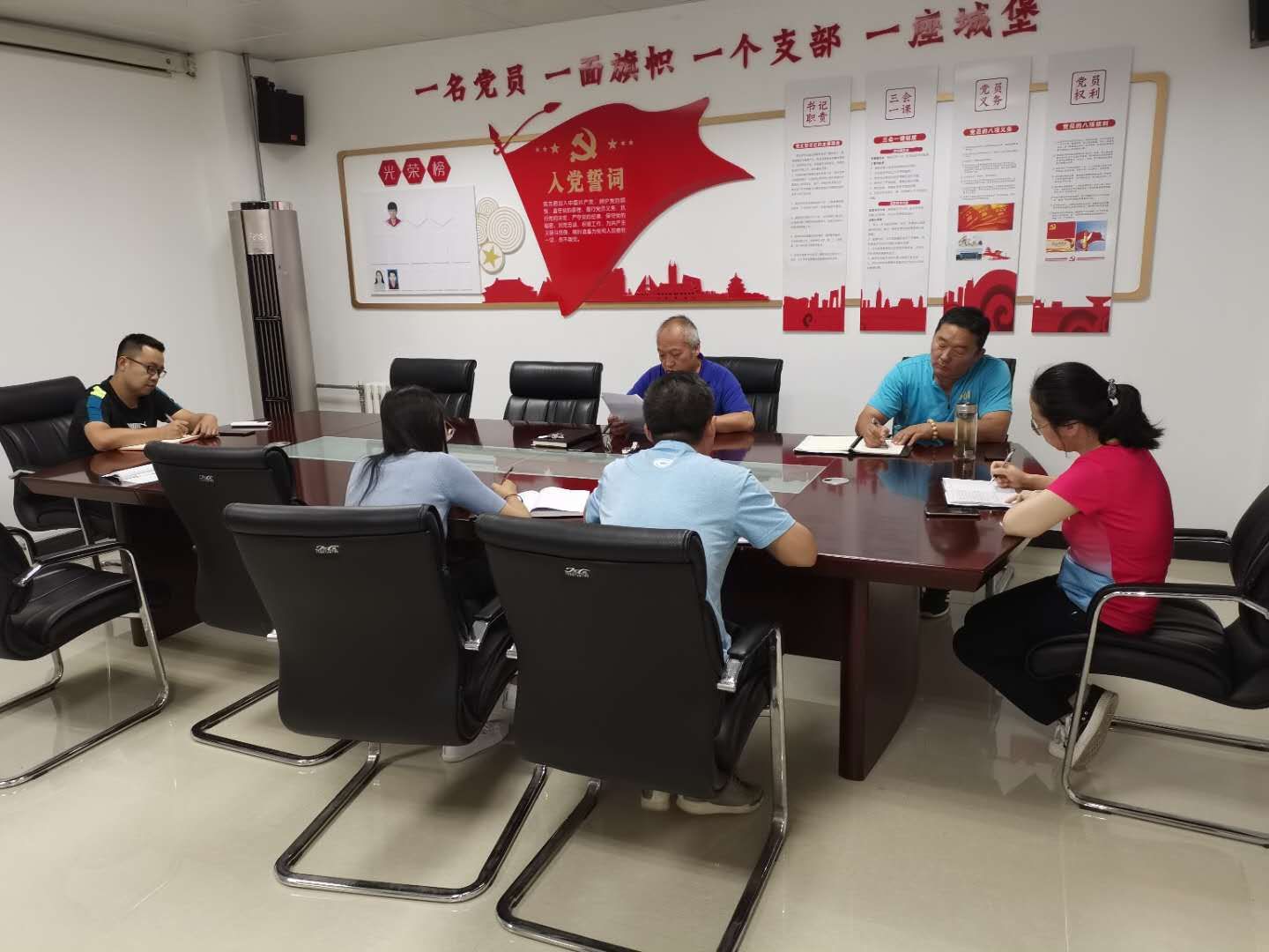 ƹ�������ٿ���Ա�ɲ�������ʾ����