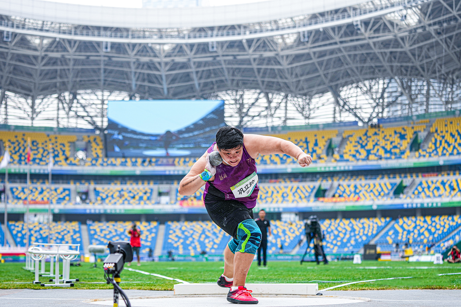 ����Ƶ������毻�ʮ����Ů��Ǧ�����