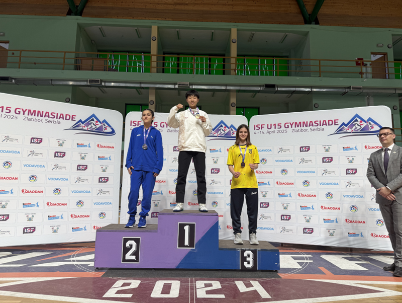 �ӱ��˶�Ա�ջ�3��1����2025��U15������ѧ���ļ��˶�����Ļ