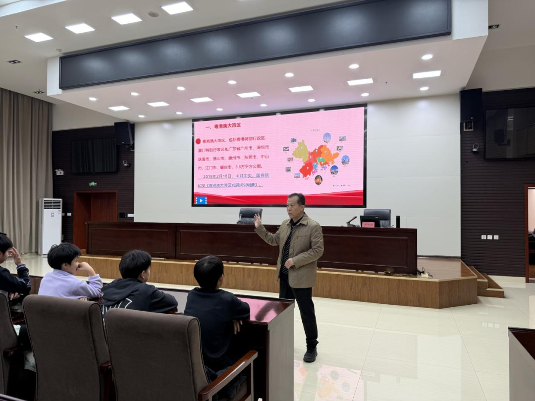 ֲ黳 µǿʡʹ˶ѧУٰ찮ר...