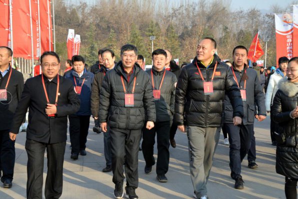 ��ʱ�����򼽽�³ԥȫ��������·�չ��̸�������ؾ���