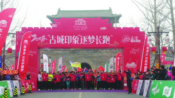 ���ų�ӡ�����γ��� 2000���߳�������������