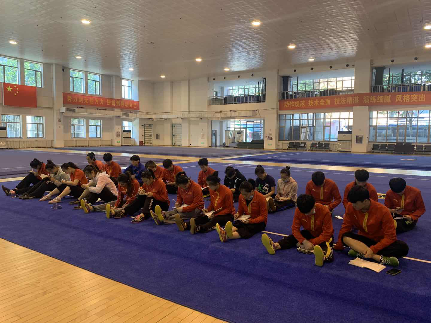 ���������ٿ���֧�����鴫��ѧϰ����ѵ�������ƽ�����龫��