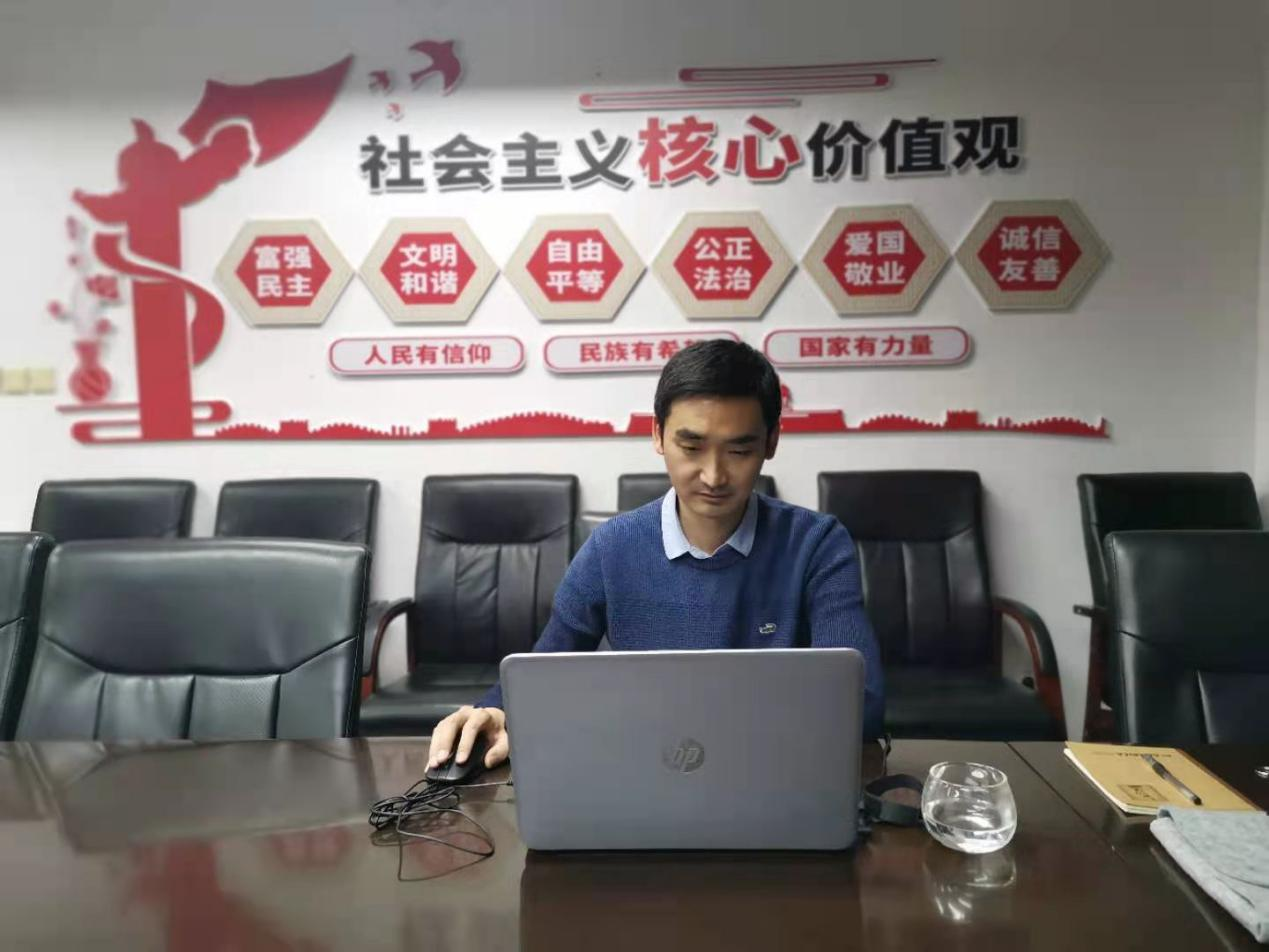 ʡ�ַ��˷ܼ��������Ŀ�չ�����ڼ䷴�˷ܼ�������ѵϵ�н���