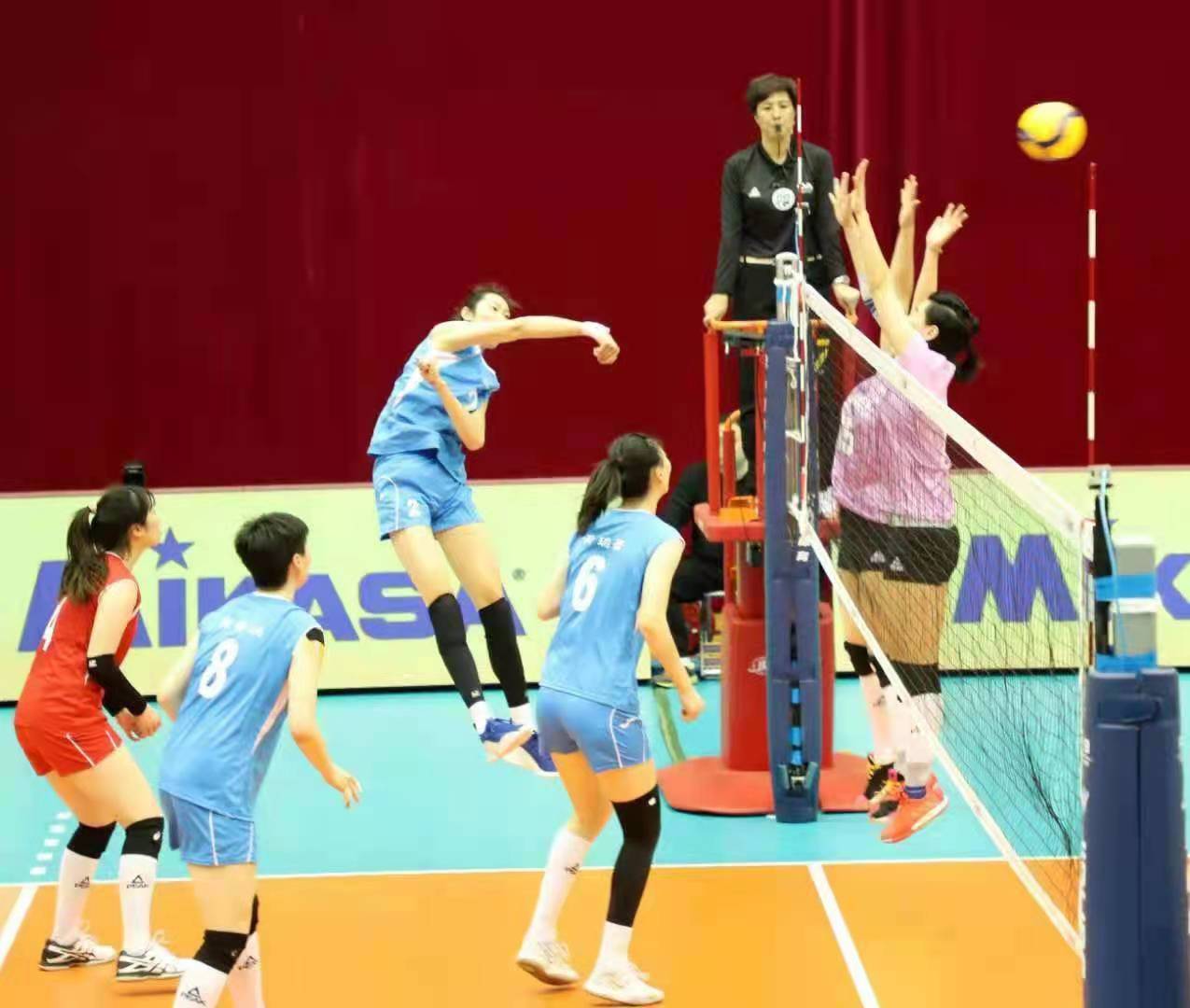 �л����񹲺͹���ʮ�Ľ��˶���������ĿŮ�ӳ����飨A�飩�ʸ����������