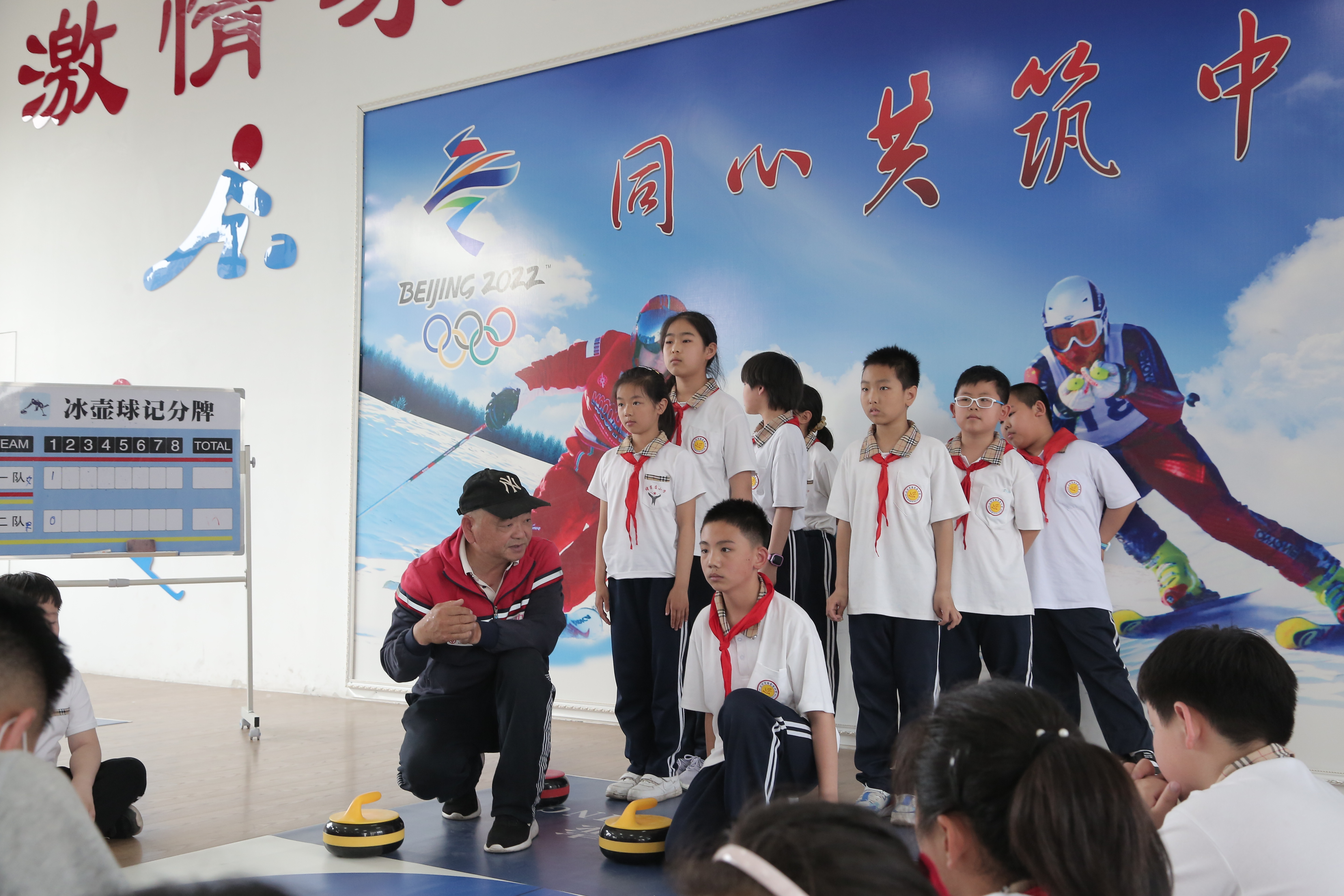 ȷУѩڡ  ֲУ԰ ںϷչģʽ