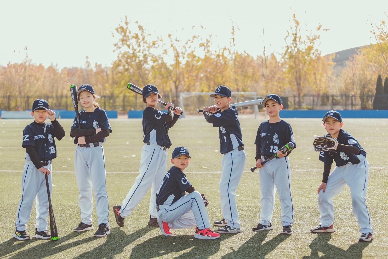 ˺Ͷ ǿ ෽ ƶȫѧУ̨