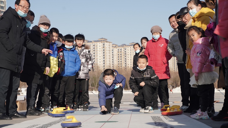 ���ţ����Ӽ�����»��� ������ѩ����Ѳ���߽�����