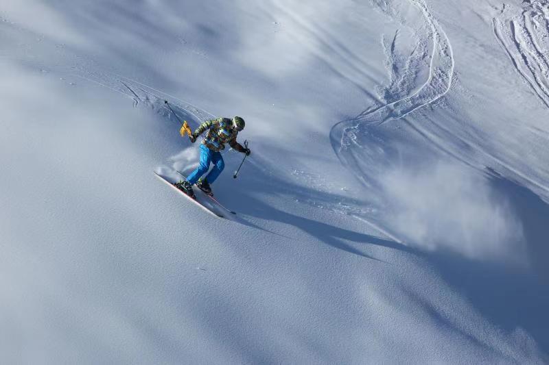 ����������Ҷӣ��뿪�е� ������������