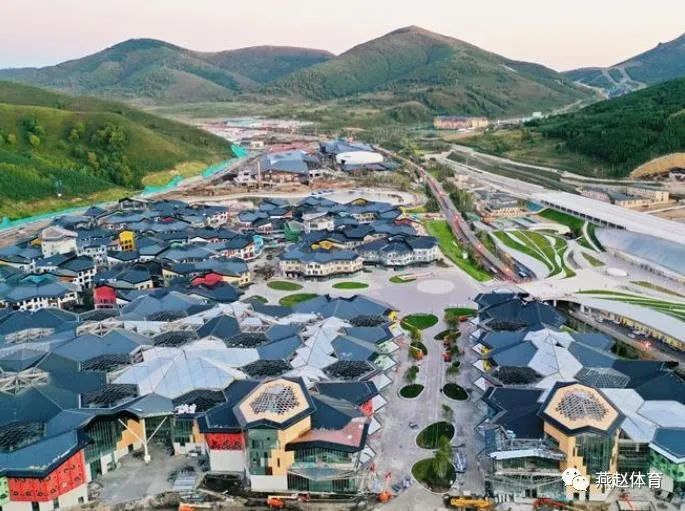 ���������ںϷ�չ����Ƭ