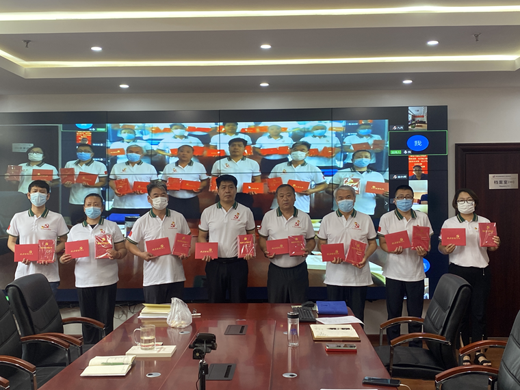 ������ ������ �ϼ��� ǿ���� ˮ�����Ŀ�չ������һ�����⵳�ջ