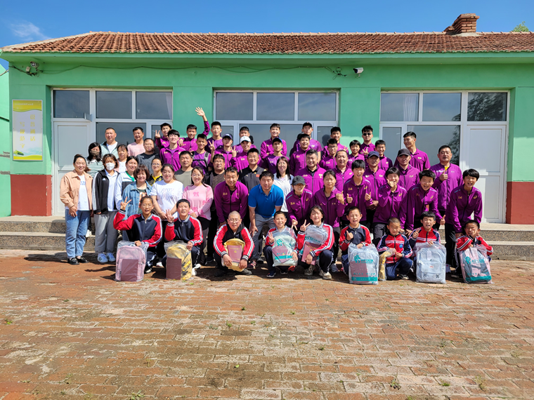 <b>�ӱ��ﾶ���յ������غ�����Сѧ����л��</b>