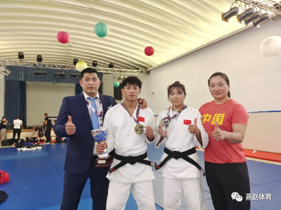 �ӱ�����Ӳμӹ��ʹ�����ն��һ��һ��