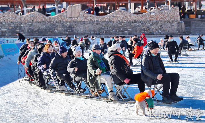 �ػʵ�����ѩ�˶����� �ļ����λ���