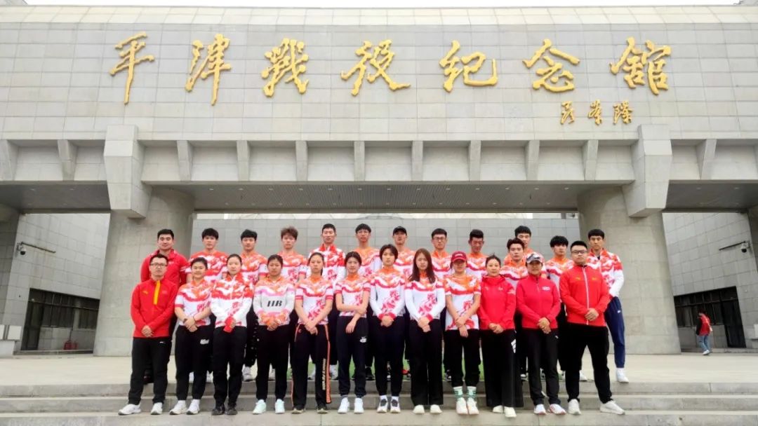 ���г��˶����Ŀ�չ���ػ�������̿�ѵ��������ط���������ģ������ʵ���