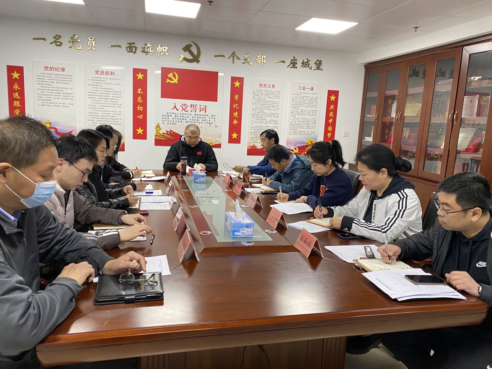 �˶�����ѧУ�ٿ���ί������ѧϰ�������