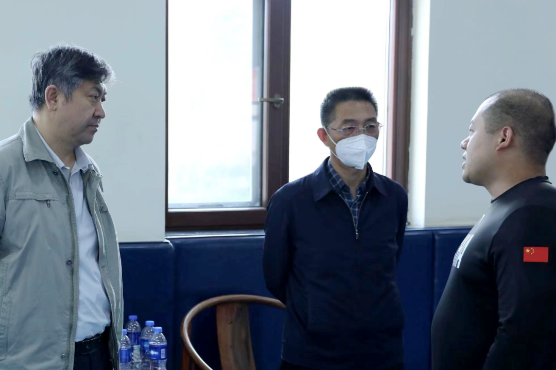 ��浽ˤȭ���˶����ĵ���