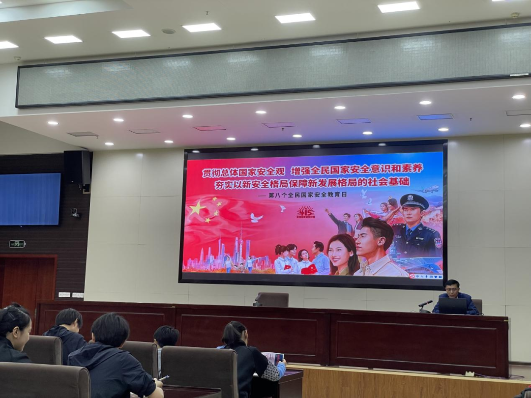 ��ѧ���� ѧ���桱 ƹ���˶�������ȫ����Ұ�ȫ������Ϊ������չ����ʵ���