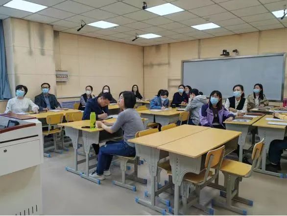 �˶�����ѧУʾ�������Ȼ�������Ƚ���