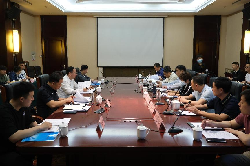 ʡȺ���Ա�ѩ�˶��ƹ��ռ��ֳ����ں�ˮ�ٿ�