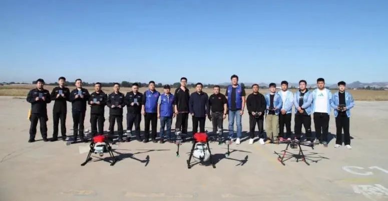 �ӱ�ʡ������ASFCң��ģ�ͺ����������˻�������Աִ�տ���Բ����Ļ