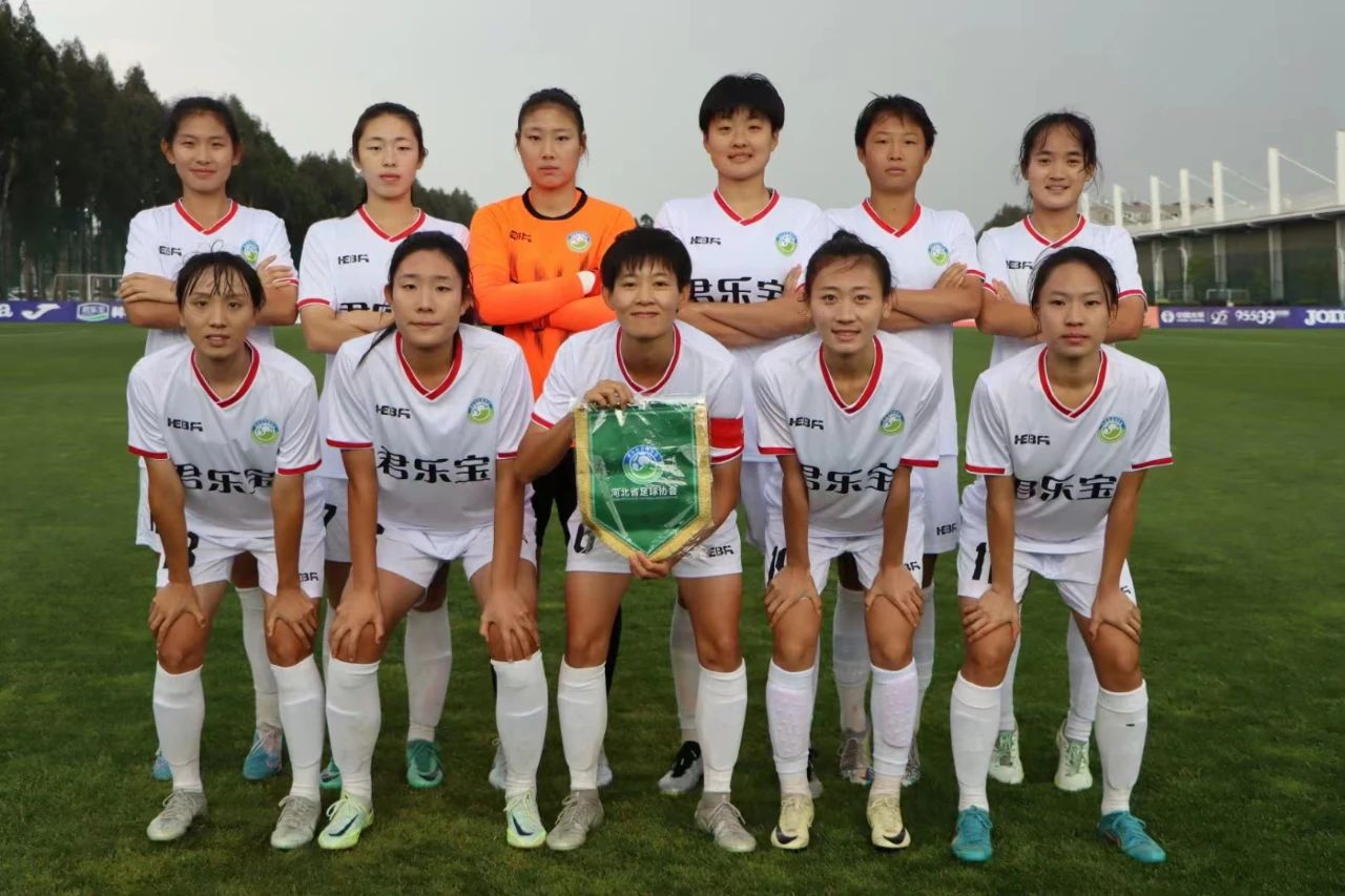 <b>����ʤ����ϲ�ӱ����ֱ�Ů������ǣ�</b>