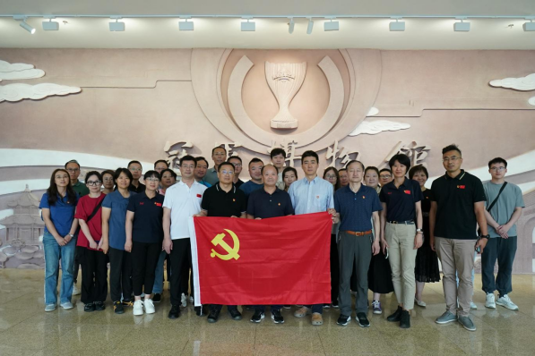 <b>�ӱ�ʡ����������ܾ�������Ŀ�չ��ѧ�������⵳�ջ</b>