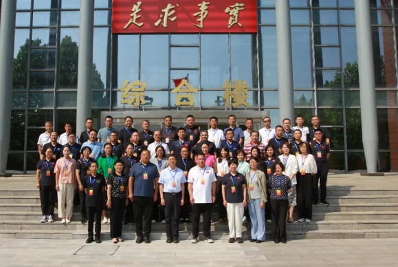 ��������ʱ�ȷ�
ѧԺ������ȸɲ�ѧԺ�ٰ쵳Ա�ɲ���������������