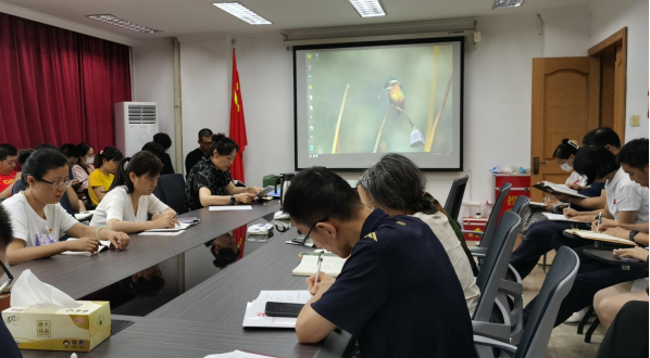 ʡ�����ָ���λ����ѧϰ�᳹���Ķ�ʮ������ȫ�ᾫ��