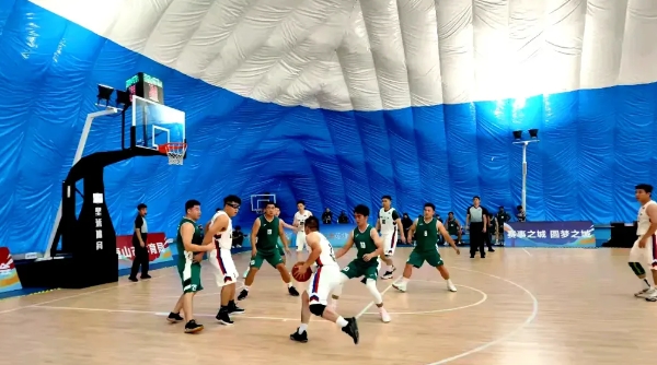 ��ɽ�е�ʮ���˶���Ⱥ���������������