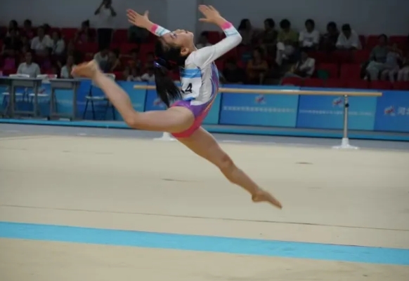 �ӱ�ʡ�������ͯ��ٽ�����Բ����Ļ