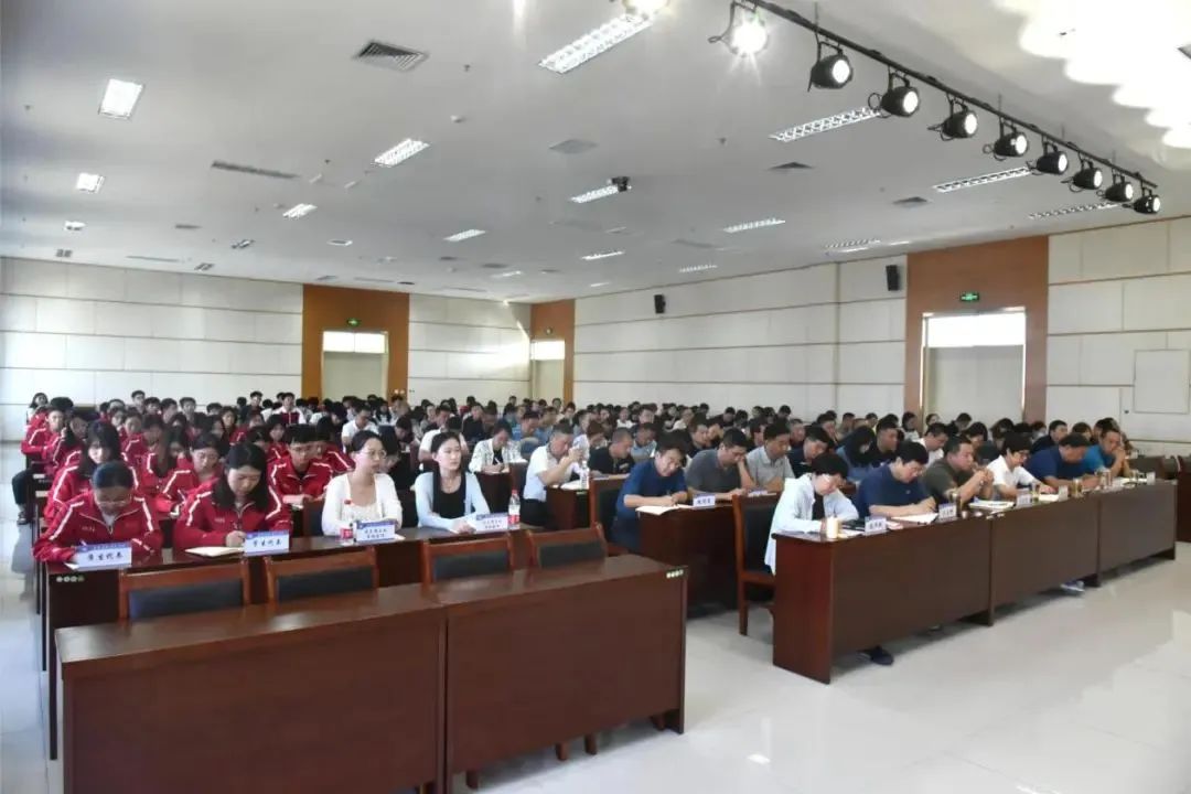 ��������ʱ�ȷ�
ѧԺ���е�ί����ѧϰ�����飨���󣩻���