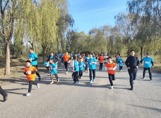 �����ںӱ�����ɫ���⡤�ö��ȷ������򼽽���������Բ���չ�