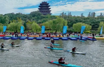 �ӱ�Ǩ����̽���й�������԰��·��