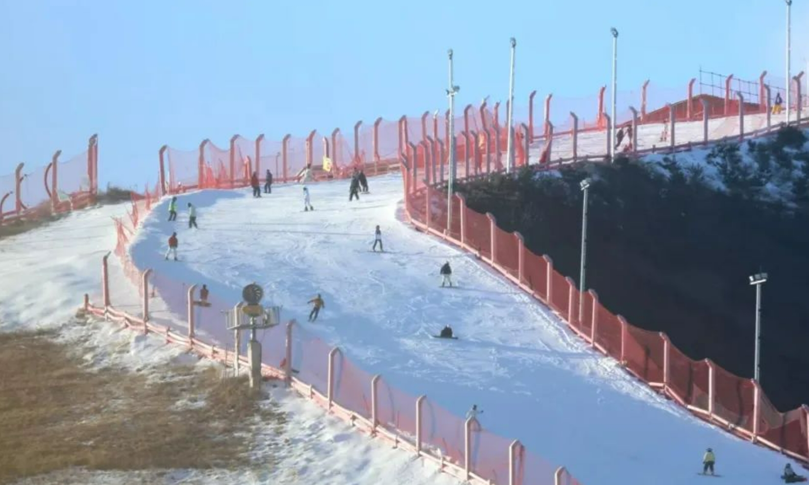 �����е�����ѩ�˶����������½��չ��