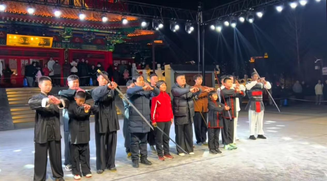 <b>�����п�չ����չ�ݻ</b>