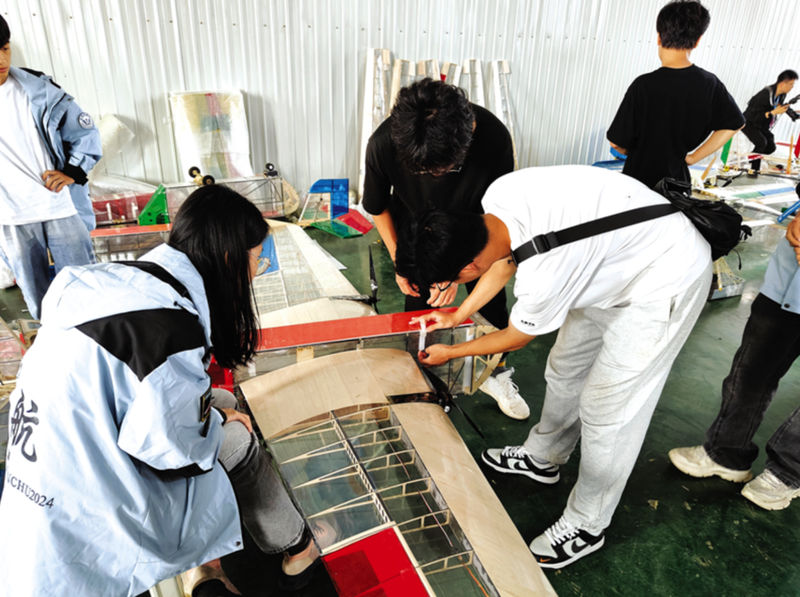 ���¾��ÿ��ӱ� | �����á�����������������֮�������������¸����ں�