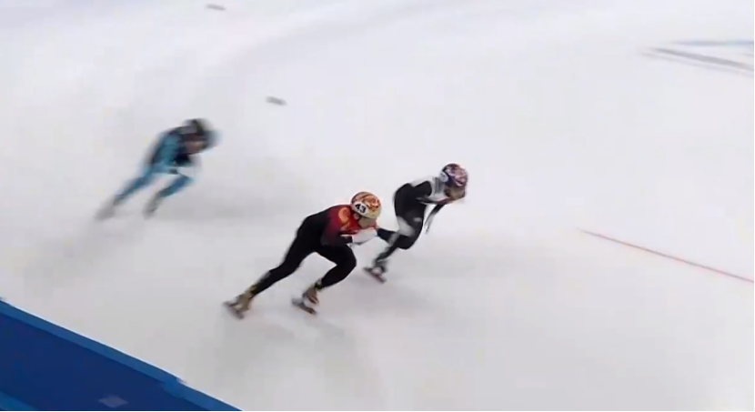 <b>����1��1ͭ���ӱ��˶�Ա��ѩ���Т���Ƕ����ٶ���</b>