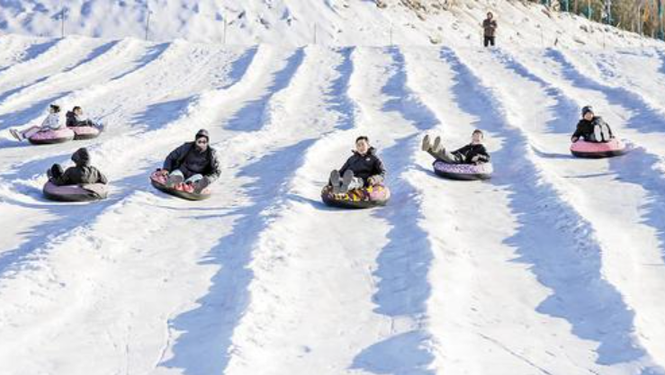 �Ƕ������ˣ��۰���ѩ�˶�����