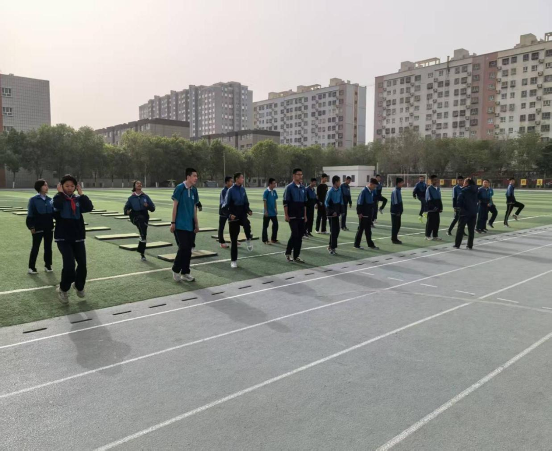 ���г����ĸ��½������ؿ������