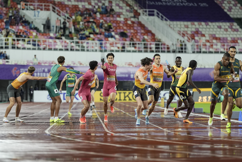 <b>�й������ӵ�ȼ�ഺ�籩!�ӱ�С��������Я��������ȫ����¼</b>