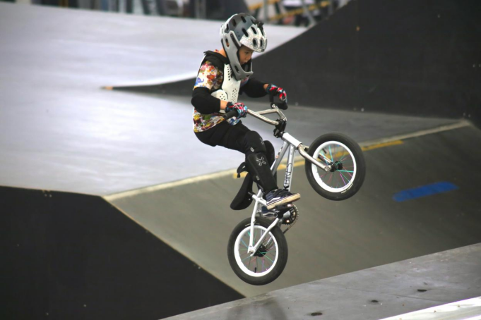 2025��ӱ�ʡ����������ʽС�ֳ��ھ���Բ������