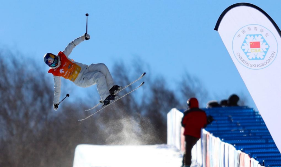 2025-2026ѩ���ӱ����ٰ�10����ʻ�ѩ����