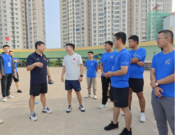 ���г���������������ܾ��ػʵ�ѵ�����ؿ�չ��ѧ����