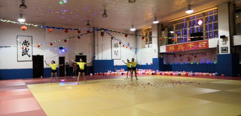 联欢会2.jpg